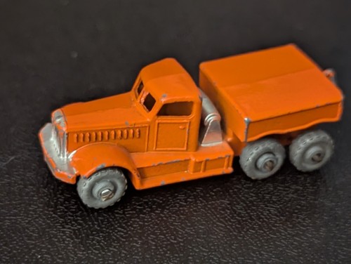 STUNNING 1:87 HO SCALE 2.25"L HAULER LESNEY UK MFG 1950'S TANGERINE COLOR SCHEME - Picture 2 of 18