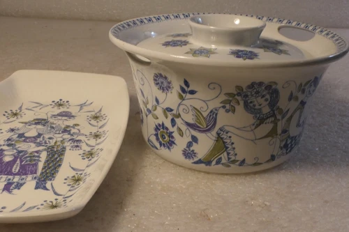 TURI DESIGN LOTTE MADE NORWAY SERVING BOWL AND PLATTER BY FIGGJO 1960