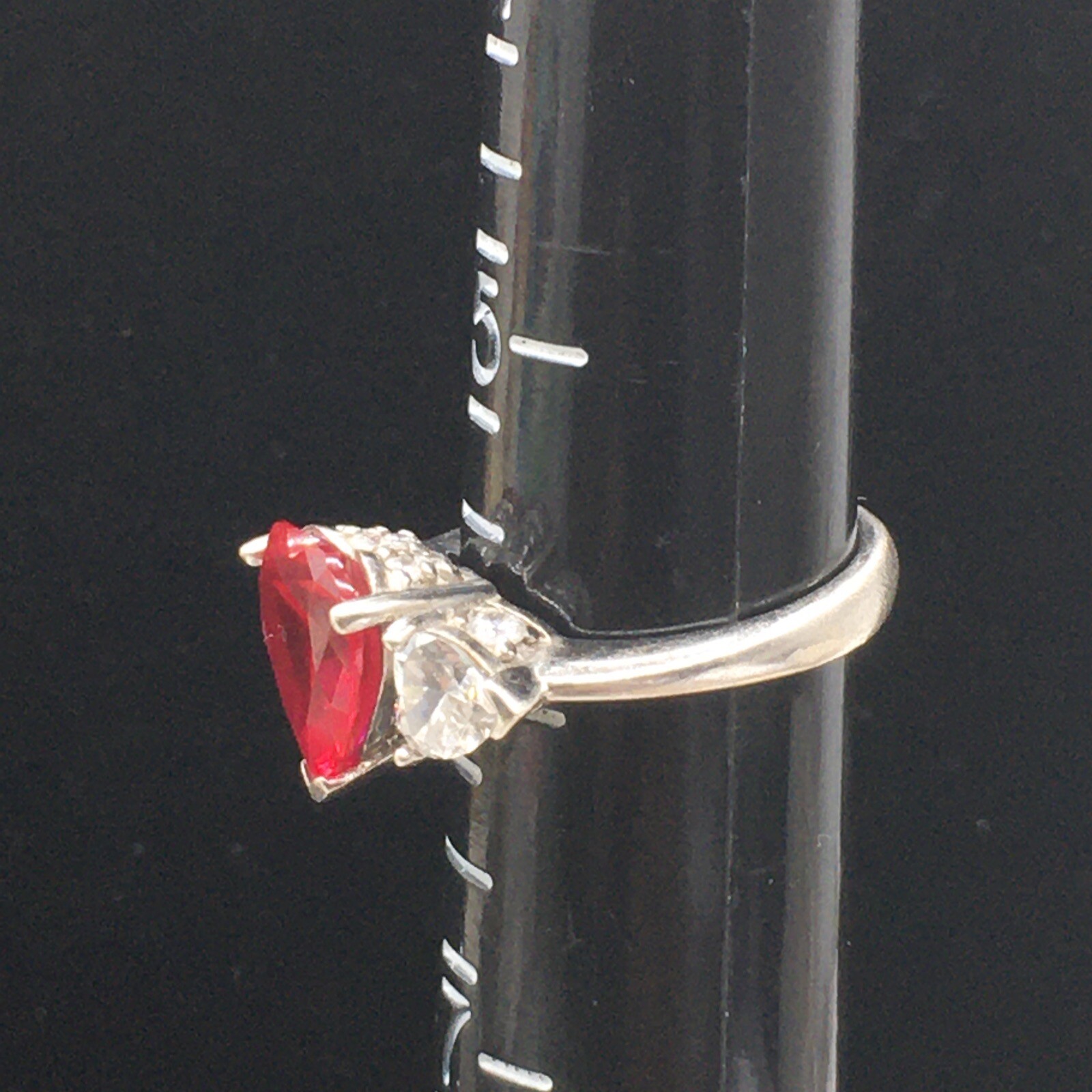 Danbury Mint Simulated Ruby Heart Ring Size 6 Mar… - image 5
