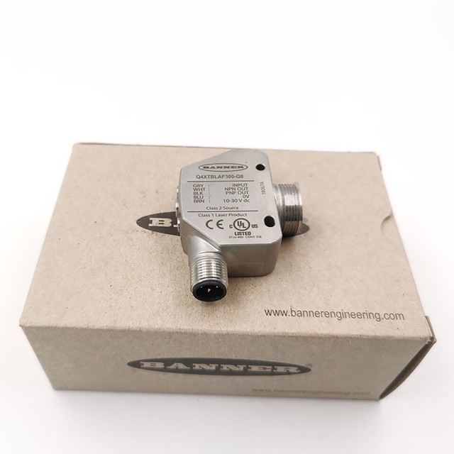 Banner Q4XTBLAF300Q8 94118 Laser Sensor Photoelectric Sensor Switch