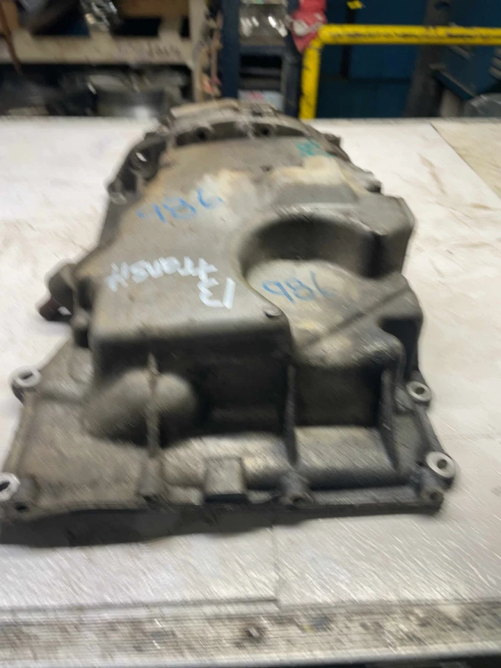 Ford Transit Connect 05-011 Focus 2010-2013 cárter de aceite 2,2 L fabricante original Foto 2 de 4