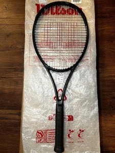 Willson blade V8 Noirウィルソン ブレード98 16×19 Wilson Blade 98 16X19 V8 Noir | Tennis-Point