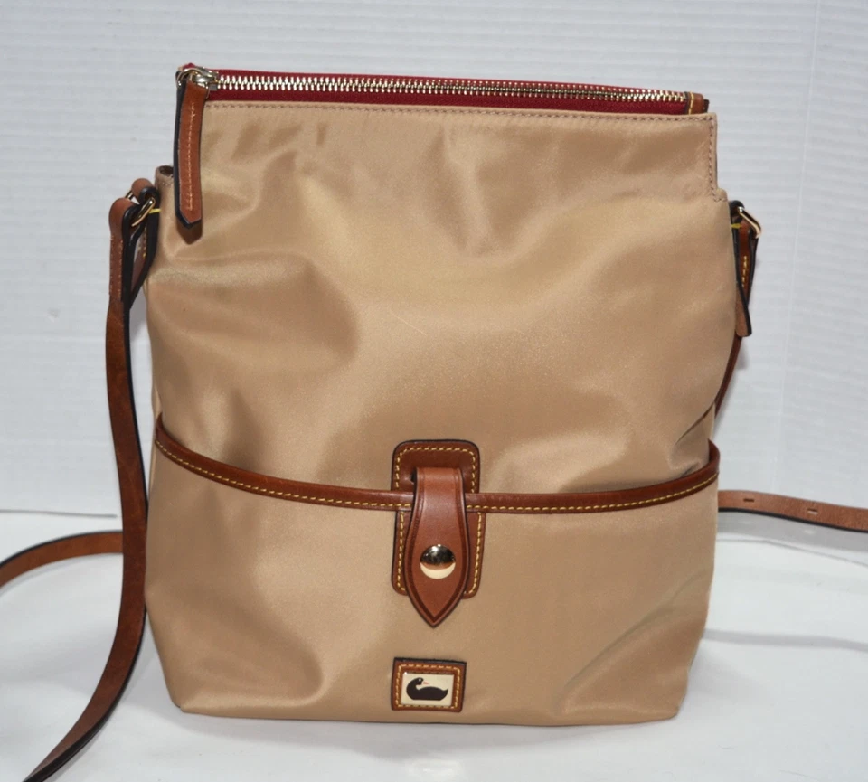 Bolso Bandolera Dooney & Bourke Wayfarer Camden Hobo Nylon Cuero Bolso de Hombro Cartera Foto 2 de 4