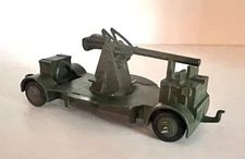 DINKY TOYS ANTI-AIRCRAFT CANNON ON TRAILER -No. 690-1954-1957 VINTAGE - G/VG