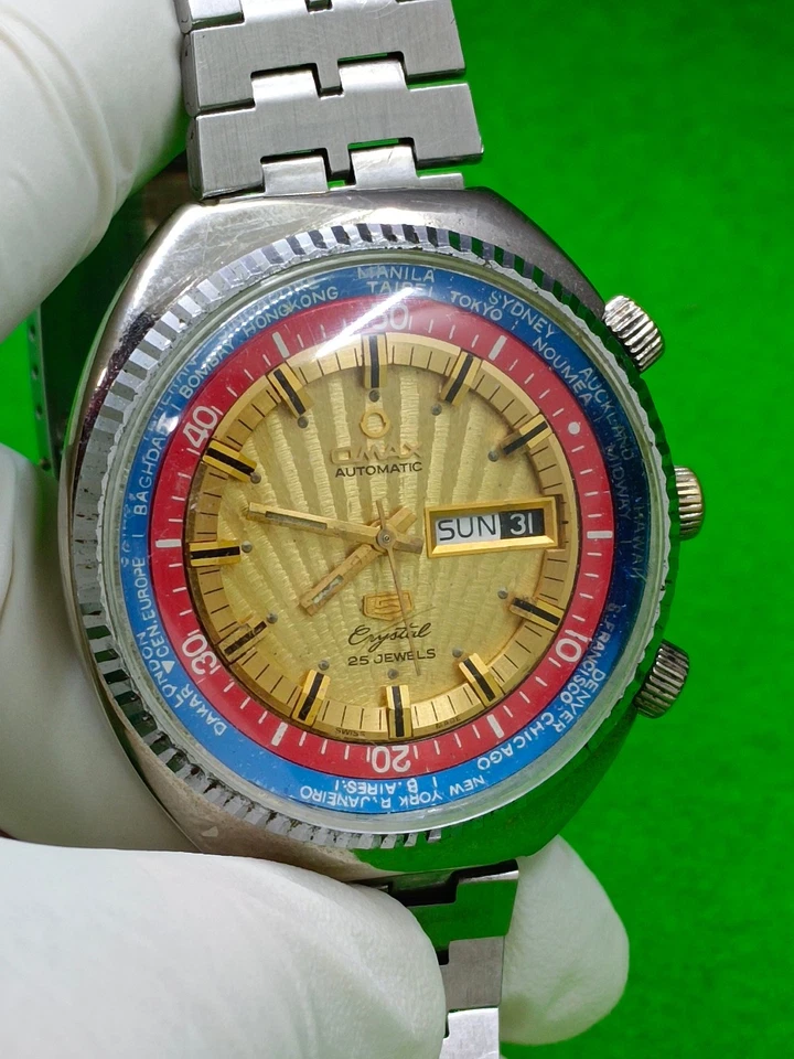 Vintage Omax 5 Crystal Automatic World Diver Rotating Inner Ring Swiss Men Watch - Image 2 of 4