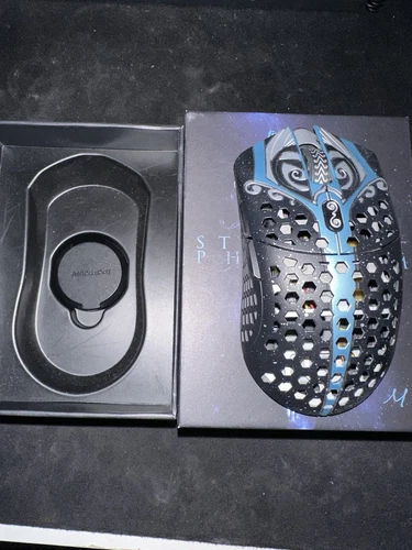 Finalmouse Starlight 12 Phantom Gaming Mouse - Medium