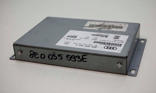 8E0035593E Audi A3 A4 TT VW Golf V Passat B6 Steuergerät Digital Radio USA 018