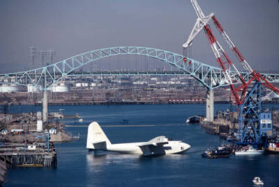 Hughes H 4 Hercules known as the spruce Goose emerges after decade - Old Photo 4