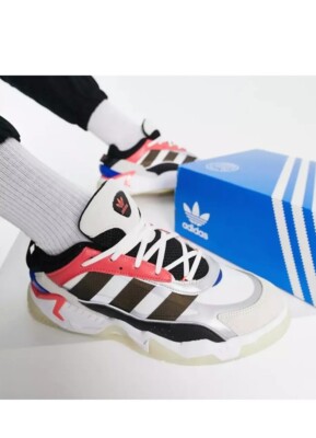 Adidas Niteball 2.0  White Semi Turbo 2022. New. Mens Size: 7.5.