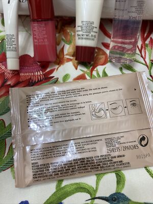 Shiseido 7 pc Moisture brighten Travel Gift Set (Bag Shiseido 7 pc Moisture brighten Travel Gift Set (Bag