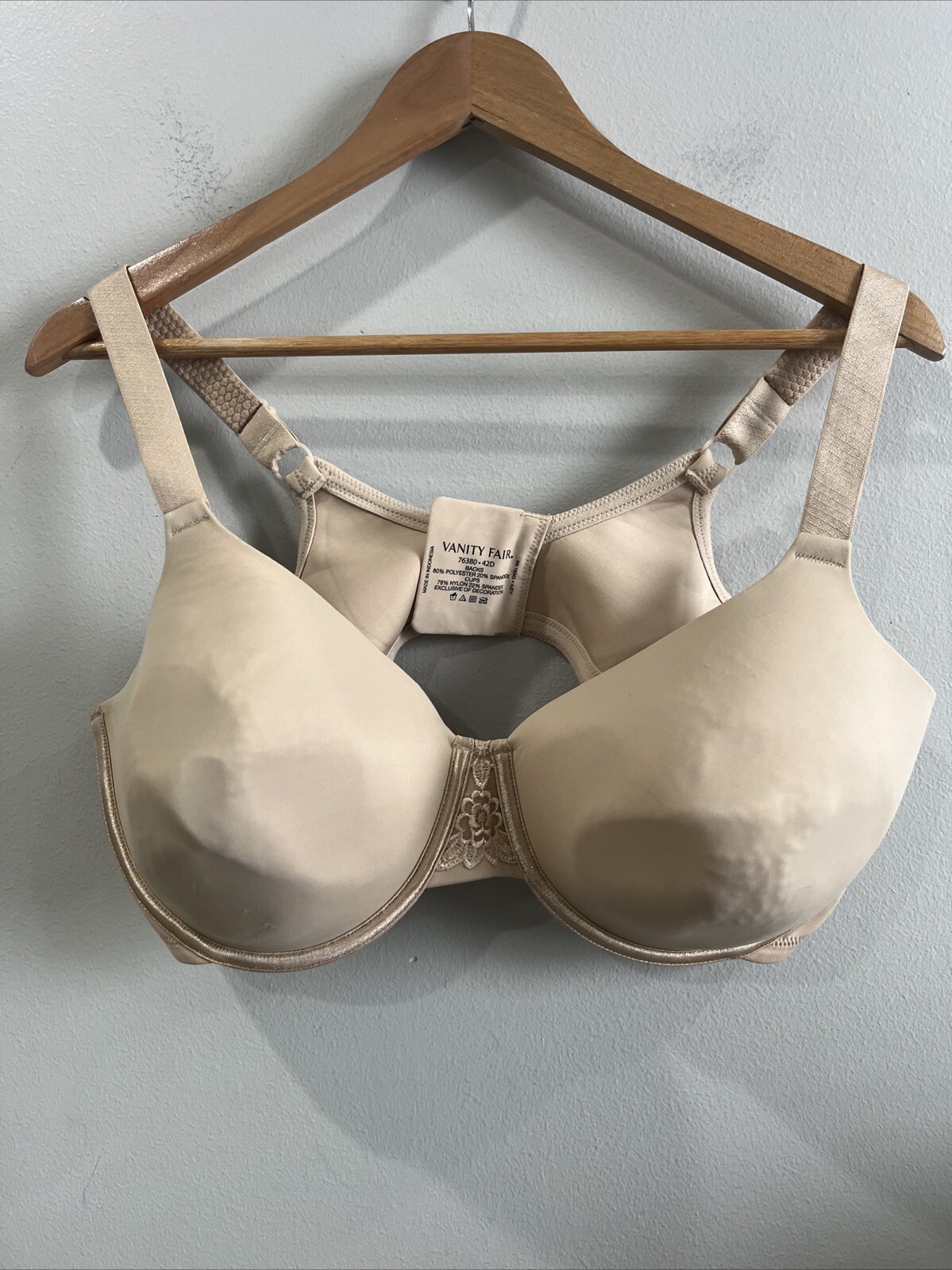 VANITY FAIR Bra Size 42D Beauty Back Smoothing/ Minimizes