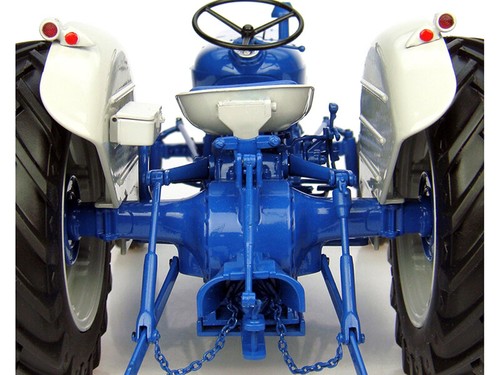 1963 FORDSON SUPER DEXTA NEW PERFORMACE TRACTOR 1/16 UNIVERSAL HOBBIES UH2900 - 第 4/7 張圖片