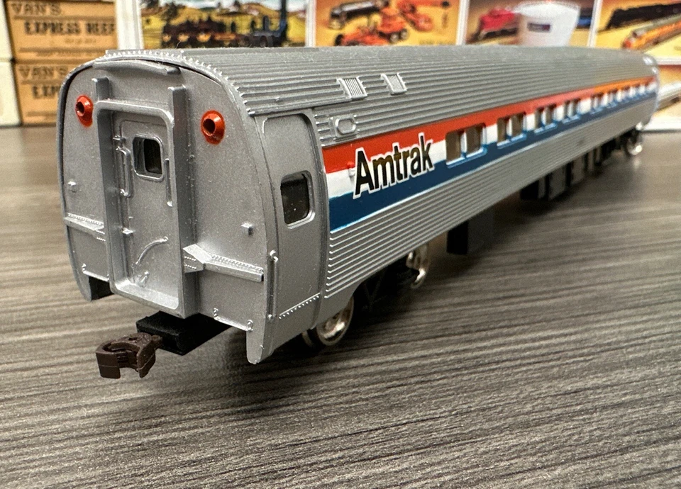 Bachmann HO Scale RTR #72205 Lighted Amfleet Coach Amtrak NIB - Image 3 of 4