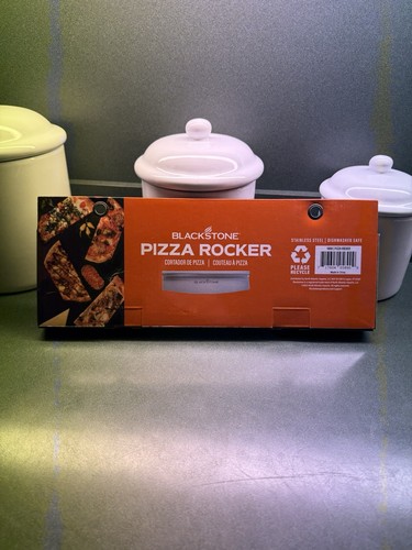 Blackstone 5890 Edelstahl Pizzawippe 14" Pizzaschneider mit Klingenabdeckung Neu im Karton - Bild 3 von 4