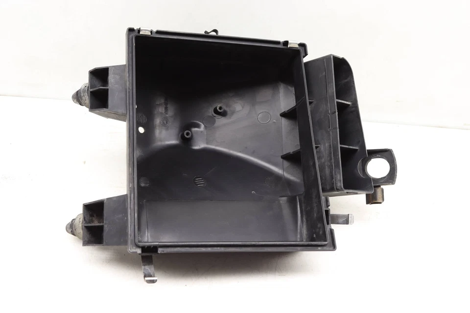 AUDI A6 QUATTRO 2002-2004 2,7 L - Filtro limpiador de aire inferior CAJA/carcasa Foto 3 de 4