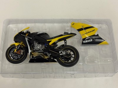 1/12 Minichamps Yamaha YZR-M1 from 2006 Moto GP Carlos Checa