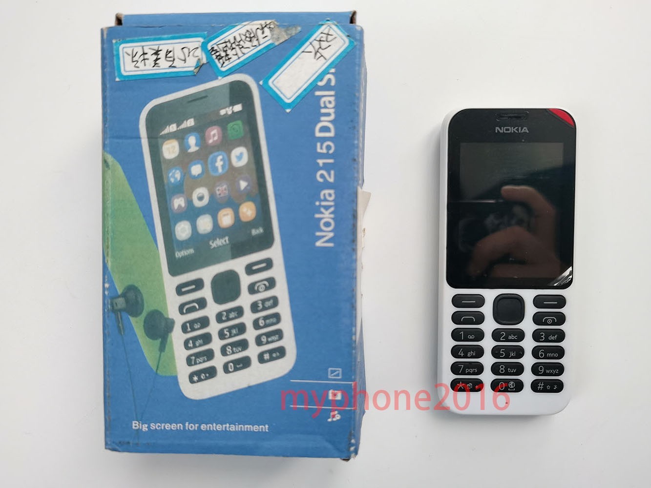Nokia 215 Dual SIM (Unlocked) 8MB RAM microSDHC  Cellphone 2G GSM 900 / 1800