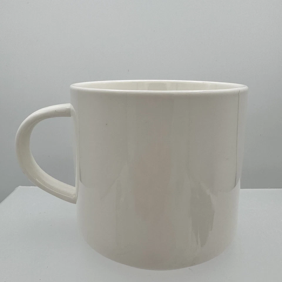 Caneca de café Queen Of Everything Target Home Essentials porcelana - Imagem 3 de 4