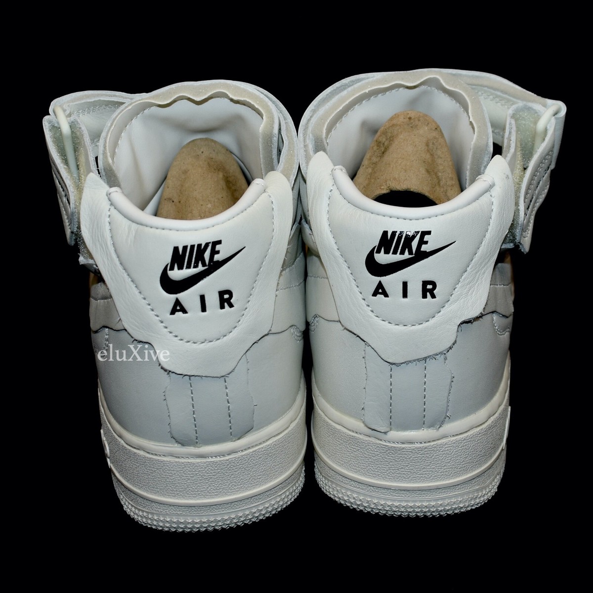 Size 9.5 - Nike Comme des Garçons x Air Force 1 Mid Triple Size 9.5 - Nike Comme des Garçons x Air Force 1 Mid Triple
