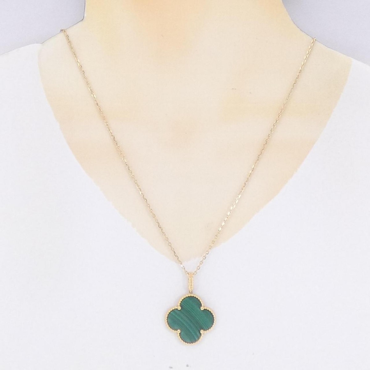 Authentic Van Cleef & Arpels Magic Alhambra Long Necklace Authentic Van Cleef & Arpels Magic Alhambra Long Necklace