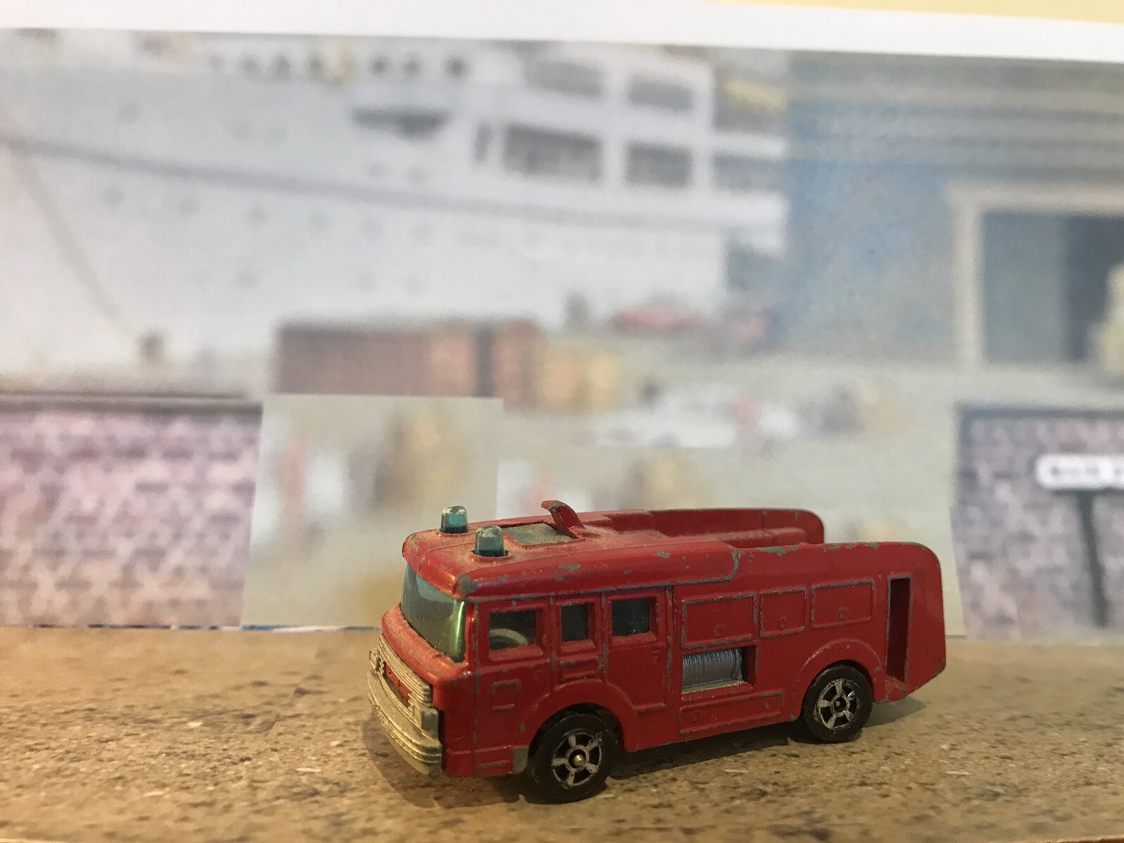 Picture 1 of 3