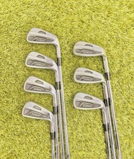 Titleist AP2 712 Iron Set / 4-PW / Stiff Flex