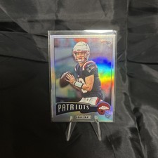 2025 Topps Chrome Football NFL Drake Maye 1975-23 Patriots 2025 Refractor SP