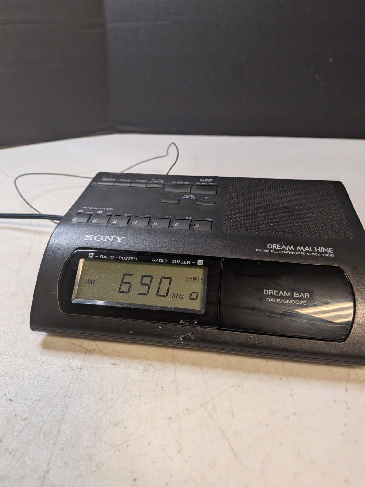 Sony ICF C 303 AM/FM PLL Dream Machine Alarm Clock Radio Tested Works photo