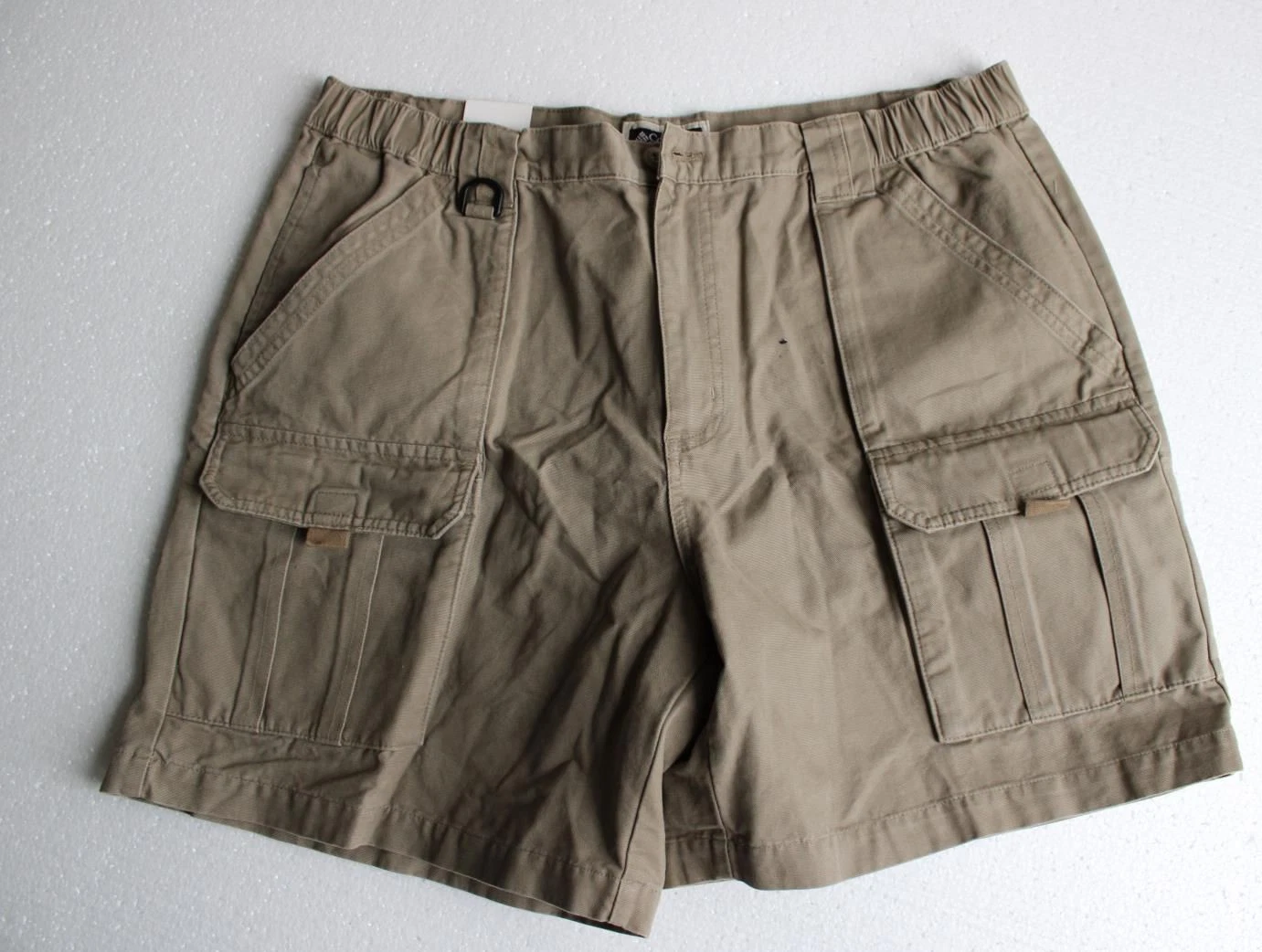 Columbia NWT Men's Cliff Lakes II Hiking Outdoors Khaki Cargo Shorts, Size 38