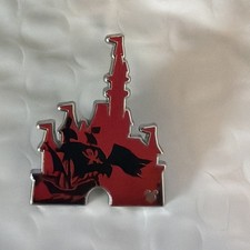 2026 Hidden Disney Mickey WDW CASTLES Wave A PIRATES OF THE CARIBBEAN Castle PIN