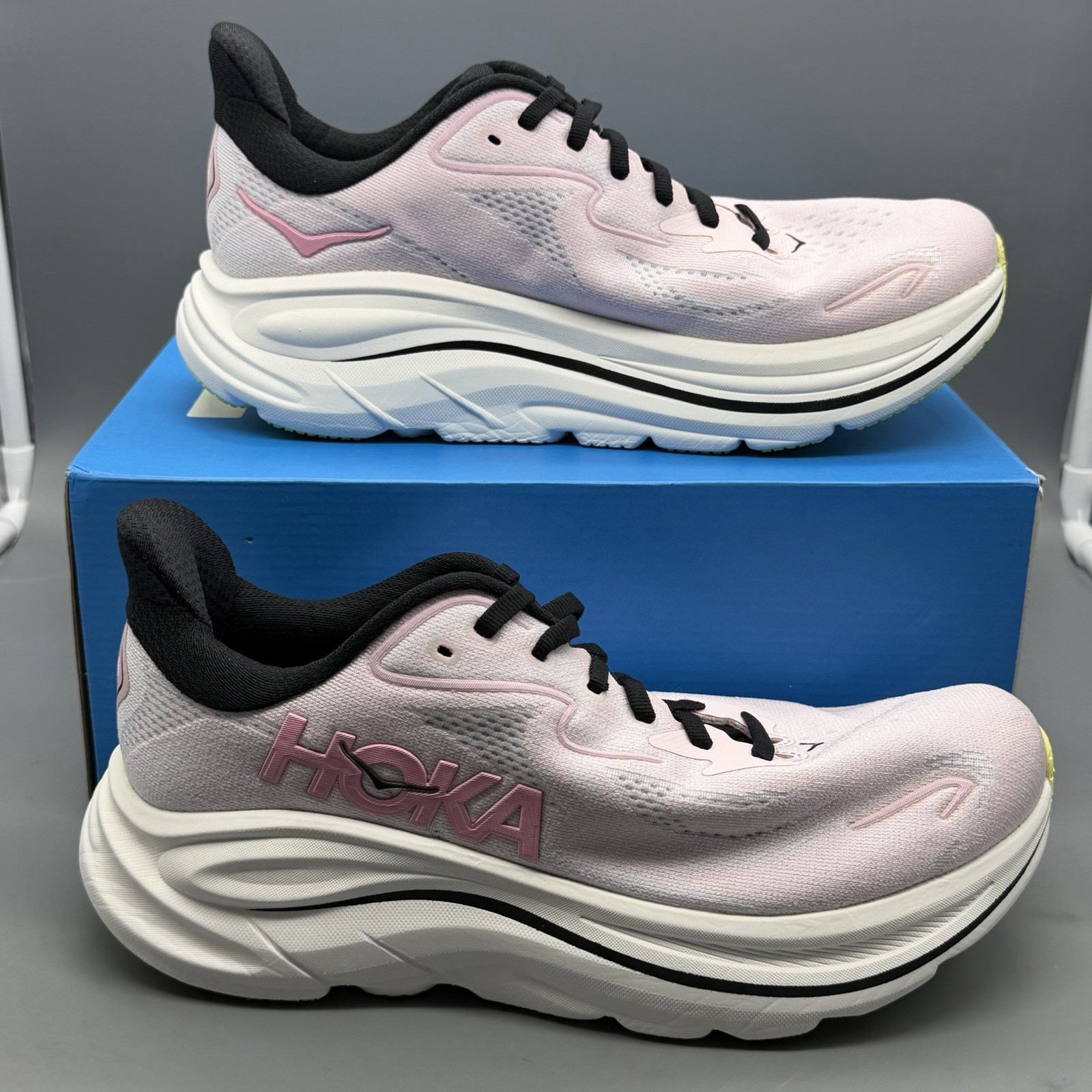 Hoka One One Clifton 10 Women’s 8.5 B Shoes 1162031 CTNS Pink Running Gym EUC! thumbnail 3