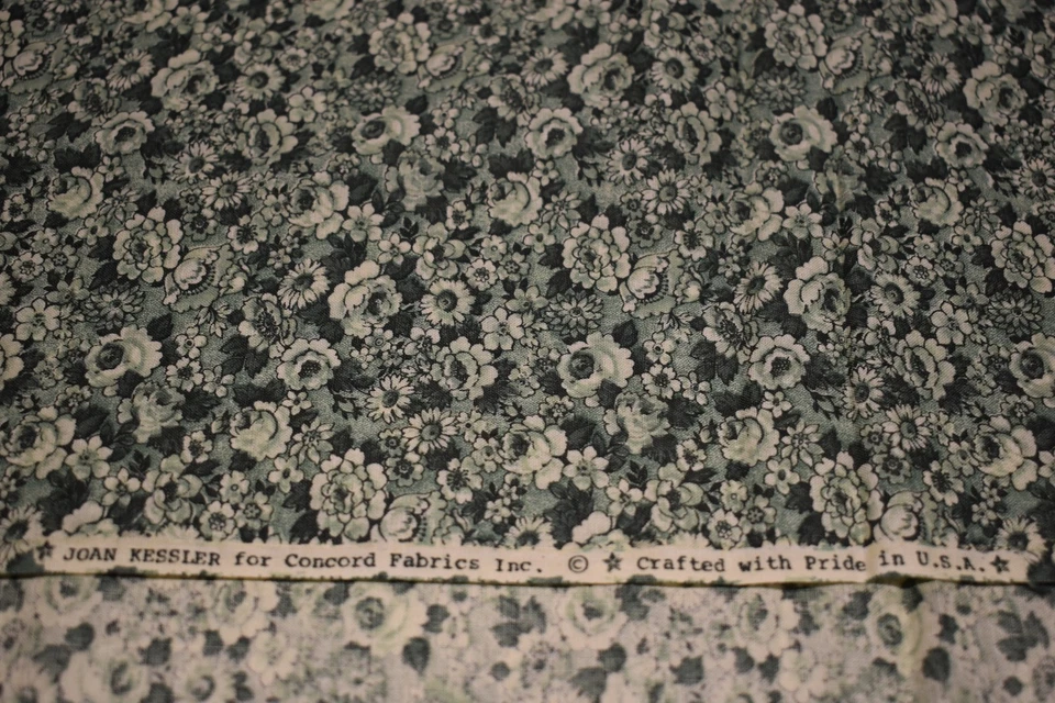 3/4 yard x 44" Vtg USA Concord Fabrics JOAN KESSLER green floral CABBAGE ROSES - Image 4 of 4