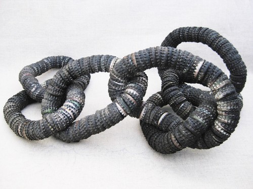 Vintage Bottle Cap Chain 7 Link Chain 41 inches Long Southern Folk Art Tramp Art - Picture 3 of 3