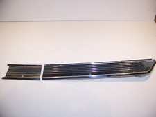1966 Chrysler 300 Rh Lower Fender Door Trim Oem 2579538 2574772 1966 Chrysler 300 Rh Lower Fender Door Trim Oem 2579538 2574772