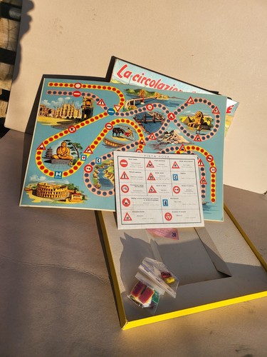 Board game/Gioco di società 1960's LA CIRCOLAZIONE STRADALE mint+box!! - Imagen 7 de 19
