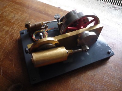 Machine à Vapeur à Cylindre Oscillant – Modèle Mécanique En Acier, Laiton, Fonte – Neuf