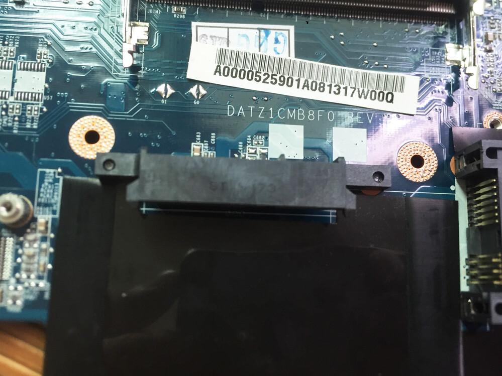 TOSHIBA Qosmio X505 X505-Q860 Laptop 34TZ1VB00L0 DATZ1SUBAD0 1GB Graphics Card e TOSHIBA Qosmio X505 X505-Q860 Laptop 34TZ1VB00L0 DATZ1SUBAD0 1GB Graphics Card e