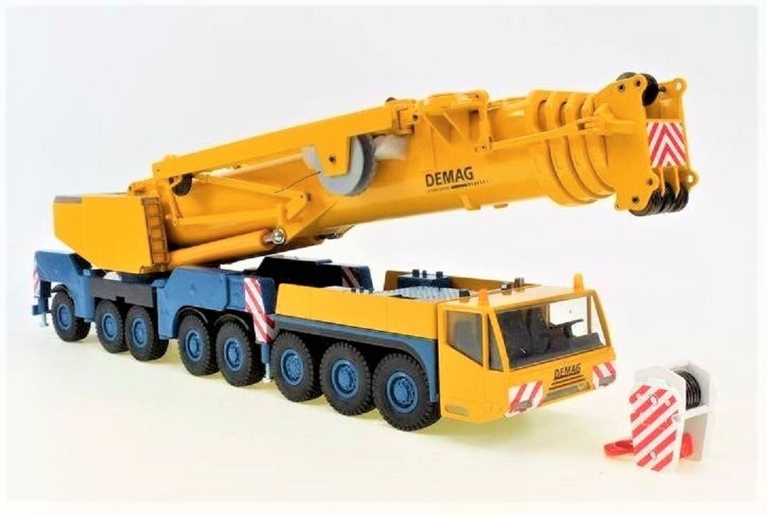 コンラート製 DEMAG クレーン 1/50 ミニチュア おまけ付き コンラート製 DEMAG クレーン 1/50 ミニチュア おまけ付き