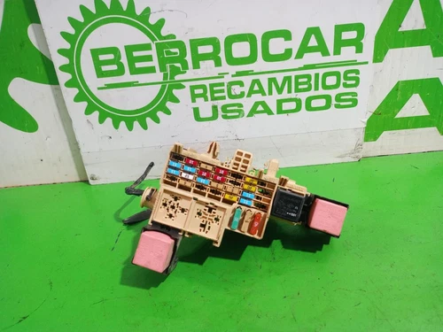 8200574970 Caja Reles/Fusibles para RENAULT KANGOO II (F/KW0) Profesional 128331 - Imagen 4 de 10