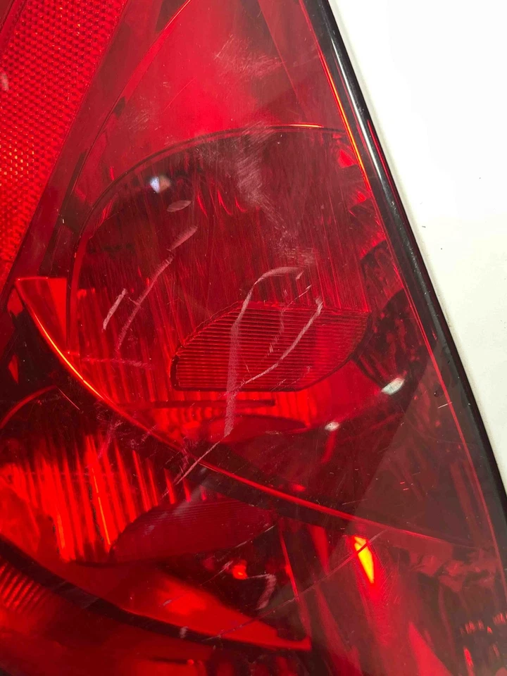 Fits 2004-2008 Nissan Maxima Left Tail Light OEM:265257Y025 Foto 3 de 4