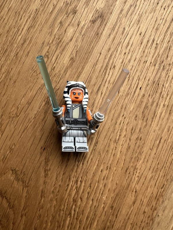 LEGO Star Wars: Ashoka Tano’s Duel On Peridea (75385) Ashoka Tano Minifigure
