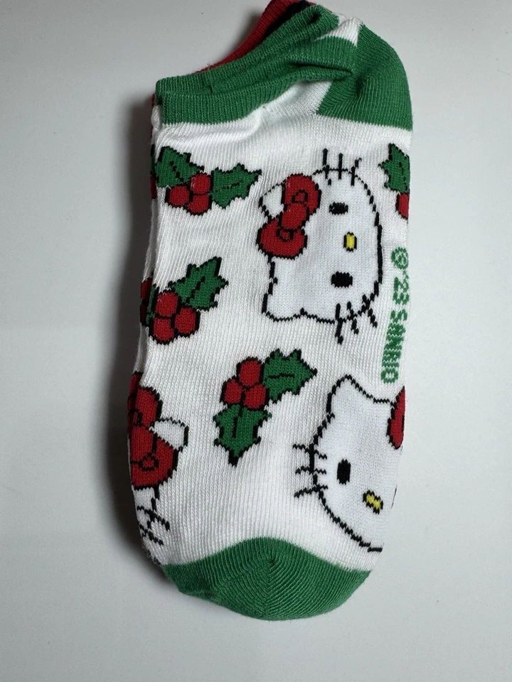 Hello Kitty by Sanrio Navidad 3 paquete No Show Calcetines al Tobillo Mujer Zapato Talla 4-10 Foto 4 de 4