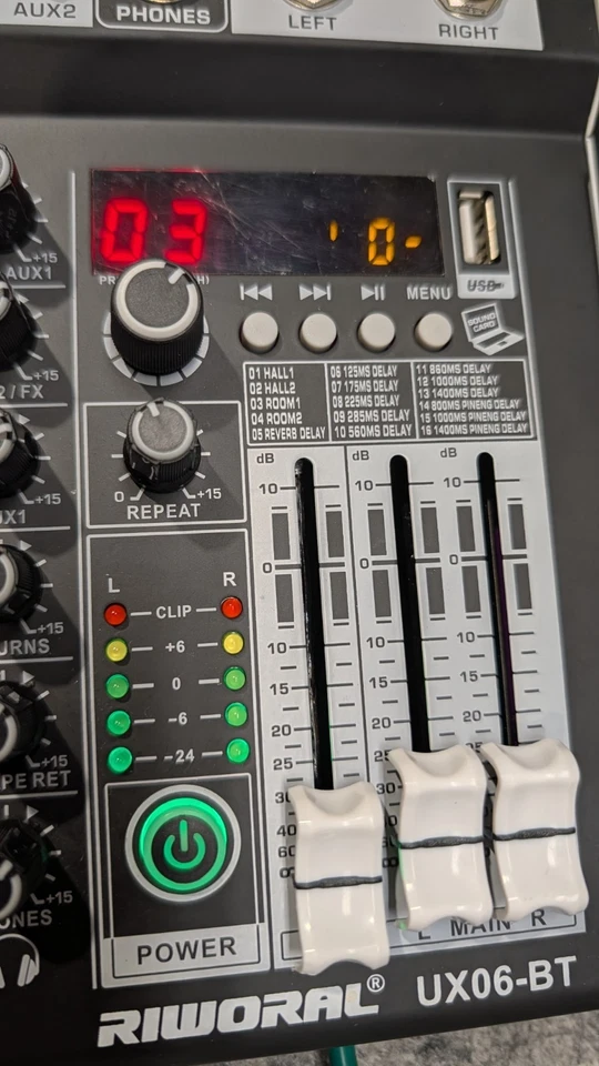 Riworal 6 Channel Audio Interface Sound Board Mixing Console 16-Bit UX06-BT - Image 2 of 4