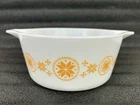 Vintage Pyrex Town and Country Yellow 1 1/2 Quart Bowl Dish Handles 414-B  - B58