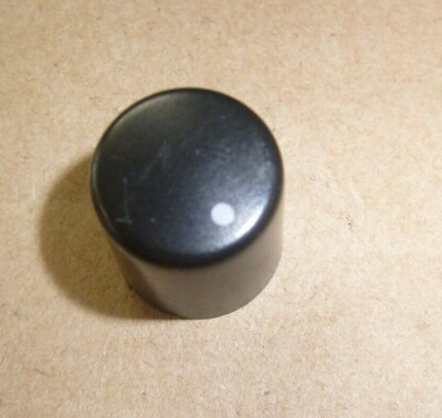 Fender Mustang I 20 watt Guitar Amplifier - ORIGINAL  ROUND  KNOB 