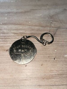 Vintage Metal Keychain VIP Golf Scorer Hole No and Strokes Per Hole Golfer Front