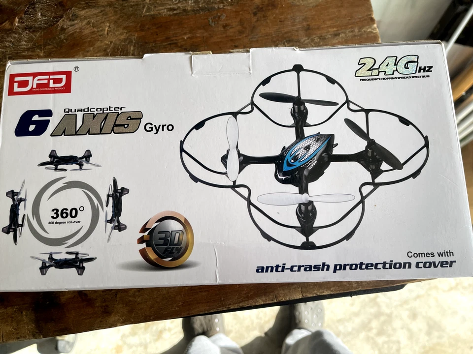 Quadcopter 6 Axis Gyro 2.4Ghz F180 - Image 2 of 3