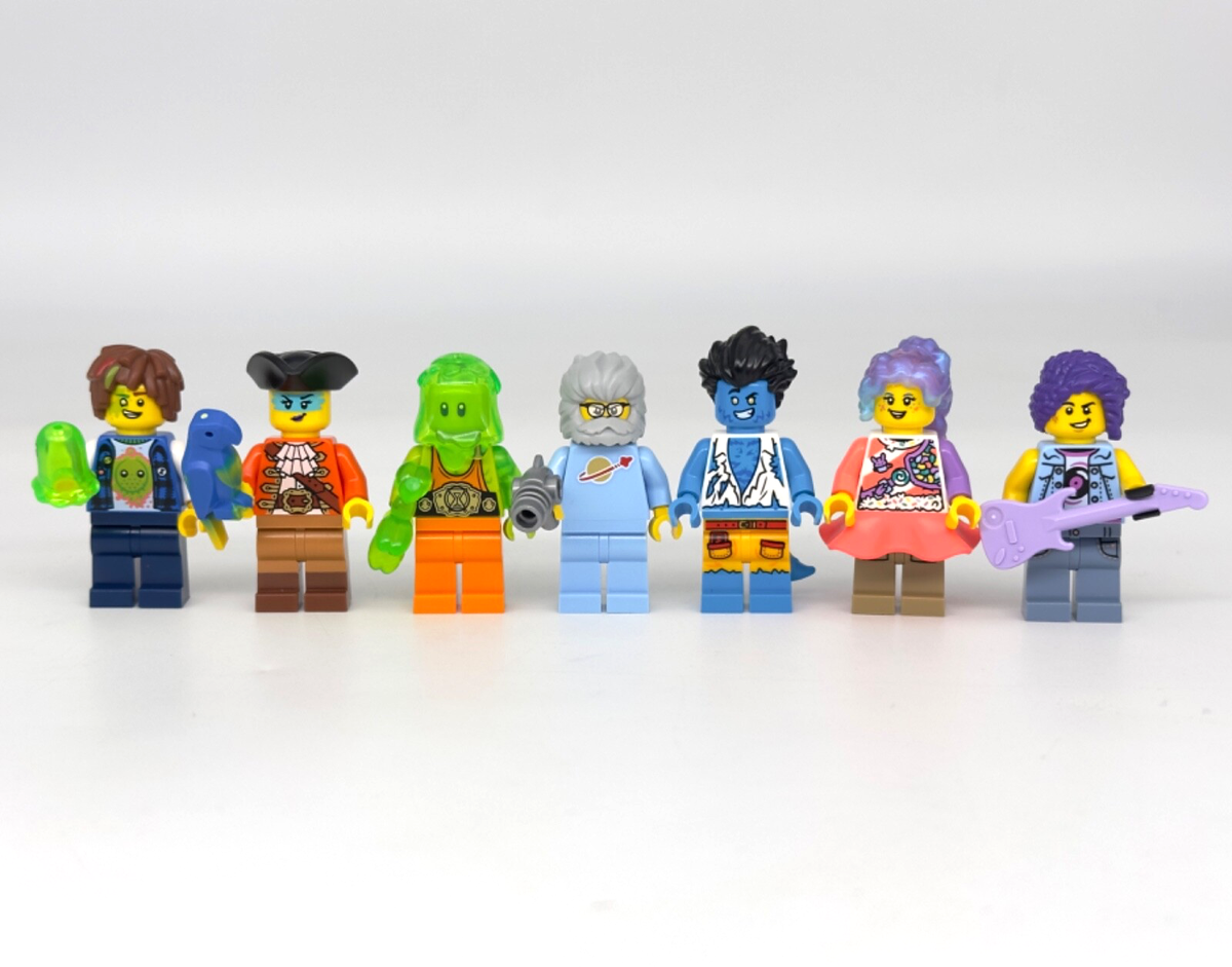 Lego BAM June 2025 Dreamzzz 7 Minifigures Light Blue Space Pirate