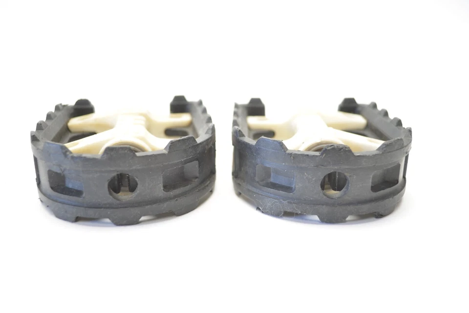 PEDAIS PLATAFORMA CORPO COMPOSTO BRANCO BICICLETA WELLGO LU-861 MOUNTAIN ATB 9/16" - Imagem 4 de 4