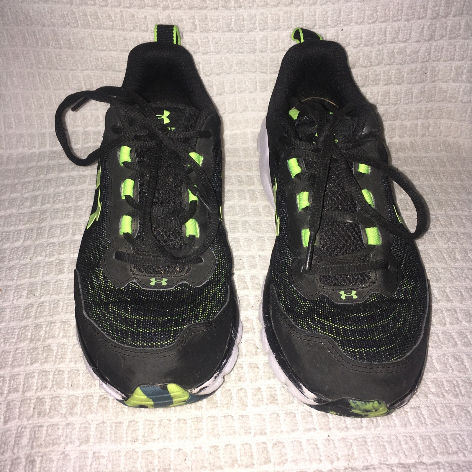 Under Armour Charged Assert 9 Navy Yellow Size 6Y… - image 2